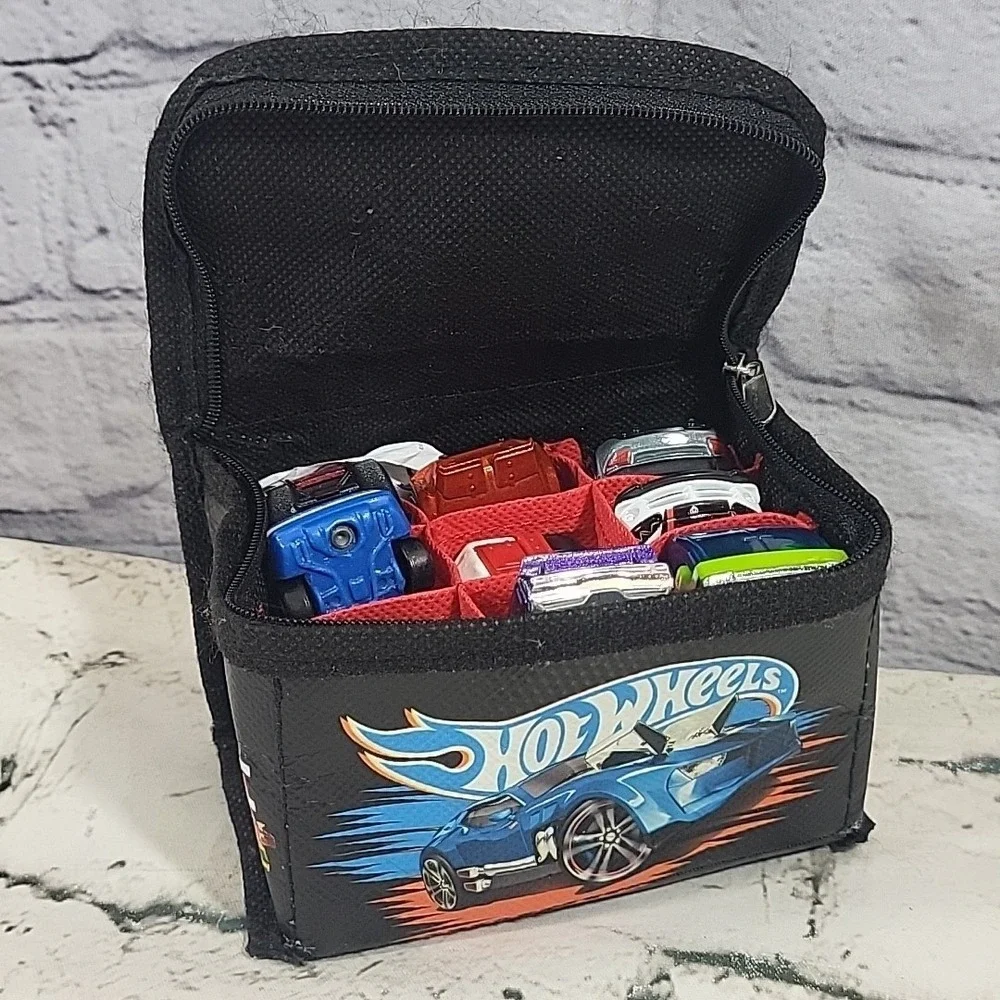 Hot Wheels 9 Car Travel‎ Tote Zippered Case Storage w/ Replacement Cars